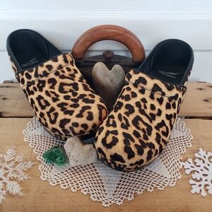 Meow Dansko Pro Clogs Leopard Haircalf Suede Fur Cheetah Animal Mobwife 37 39